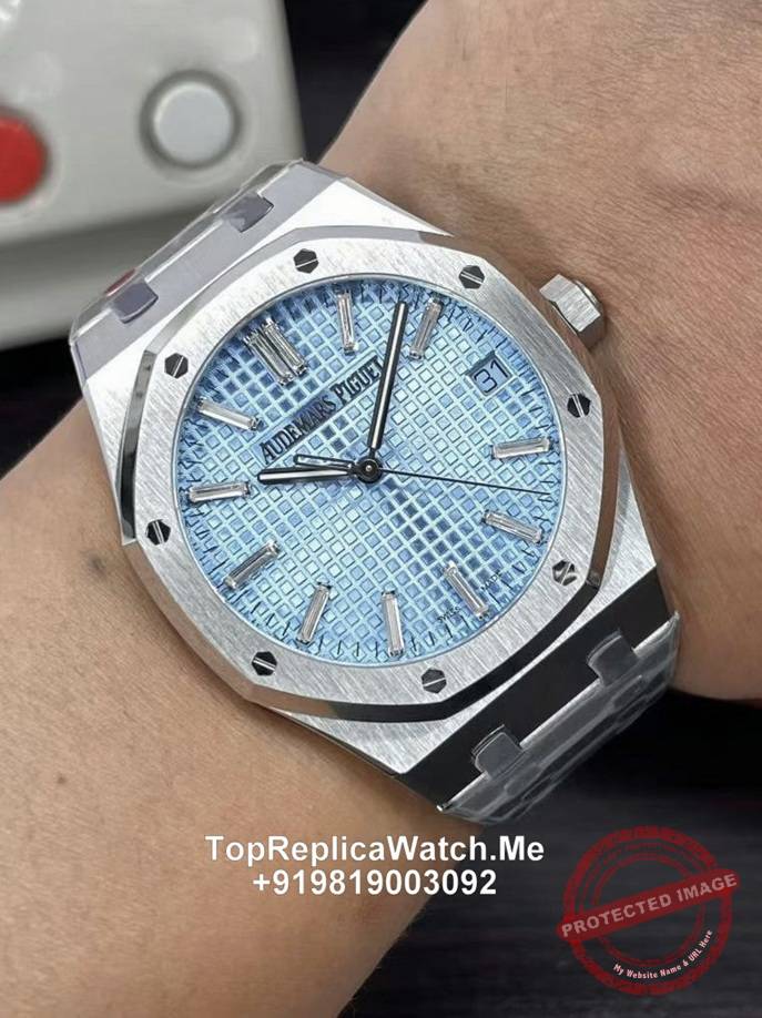 AP Royal Oak Ice Blue Baguette Dial