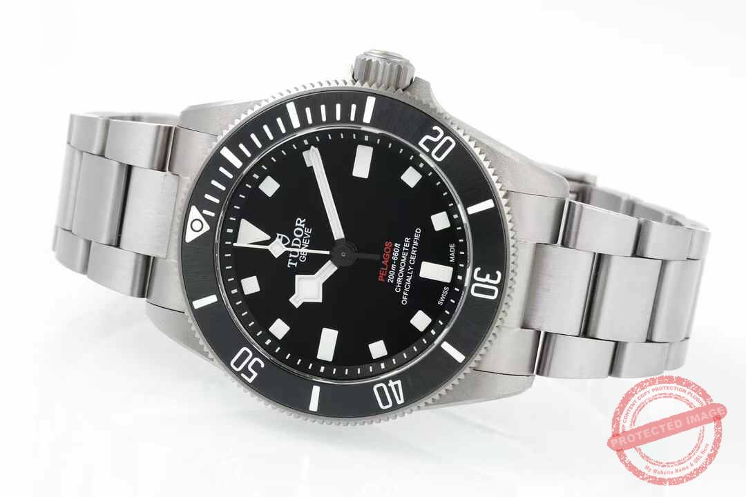 tudor pelagos 39 replica watch