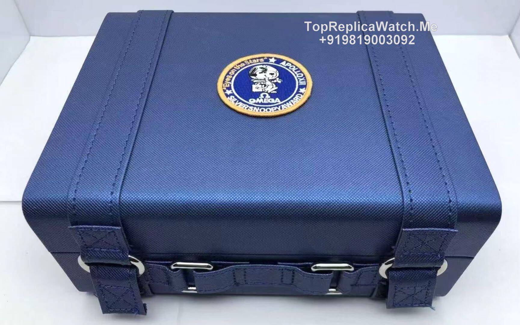 Omega Speedmaster Snoopy Box